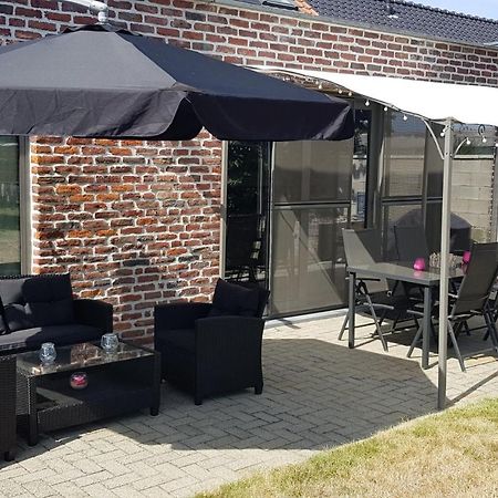 La Renaissance Vila Villers-l'Eveque Exterior foto