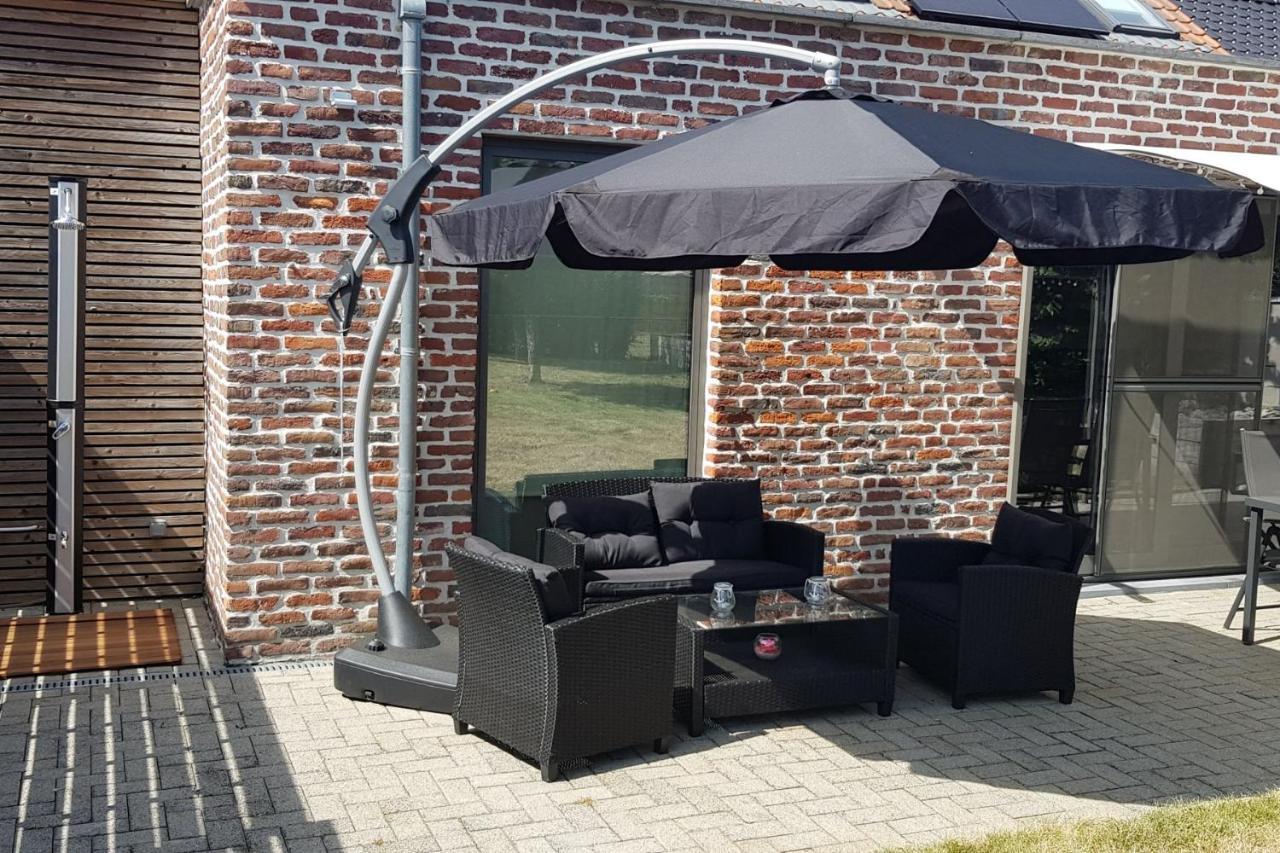 La Renaissance Vila Villers-l'Eveque Exterior foto
