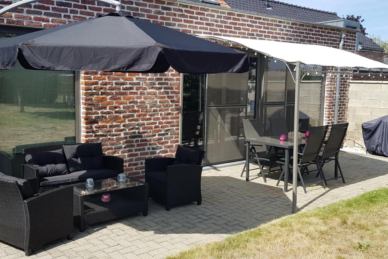 La Renaissance Vila Villers-l'Eveque Exterior foto